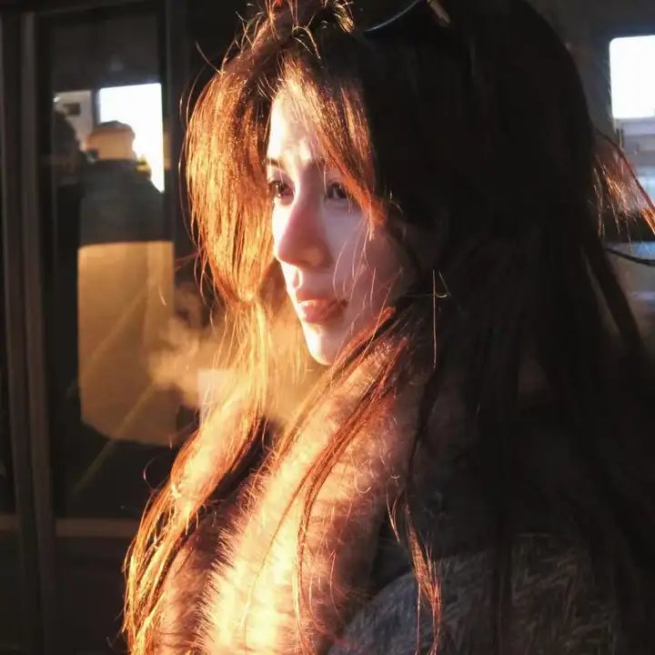 河畔的朔子